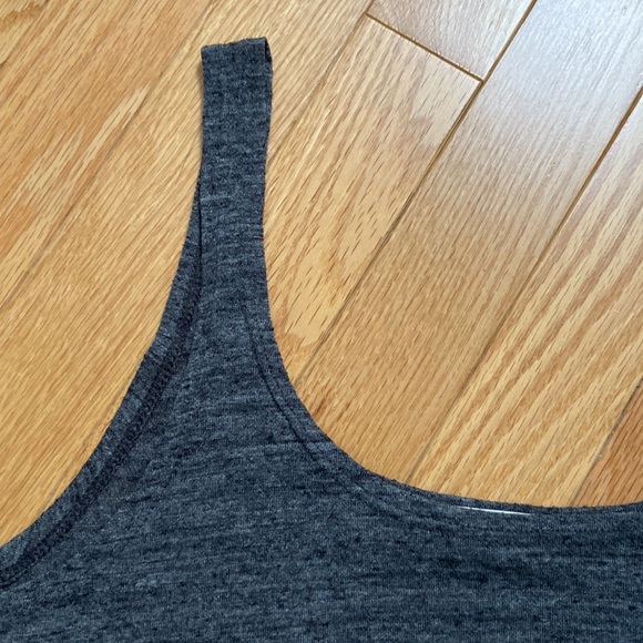Old Navy Lightweight A-Line Swing Tank Top - Picture 3 of 6